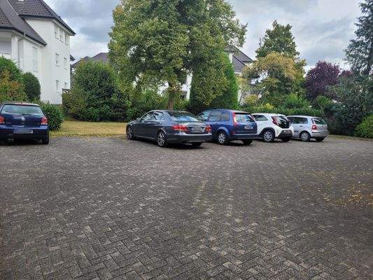 Parkplatz am Haus