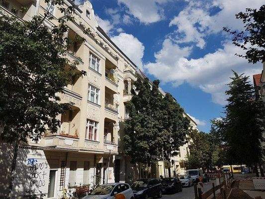 Attraktive Seitenlage der Prenzlauer Allee
