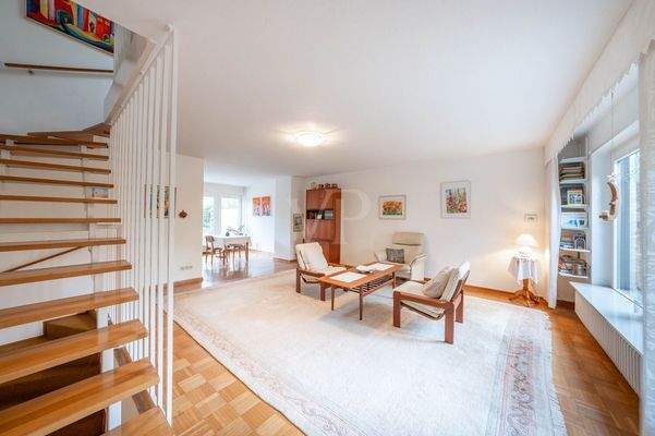 Wohnbereich & Aufgang