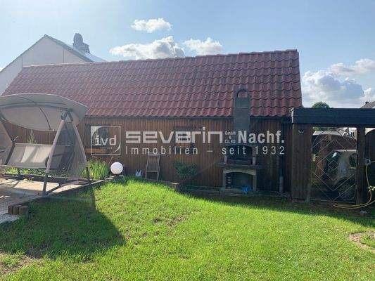 Garage mit Hobbywerkstatt