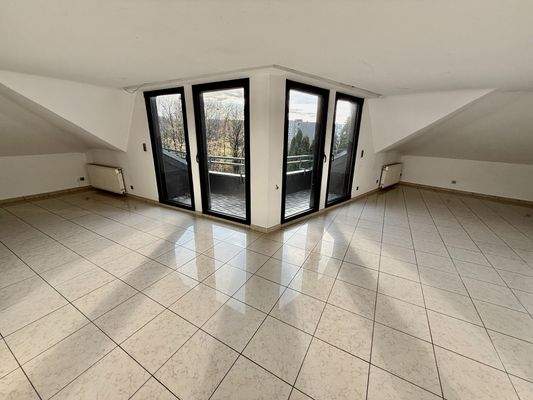 Wohn-Schlafbereich mit Loggia DG