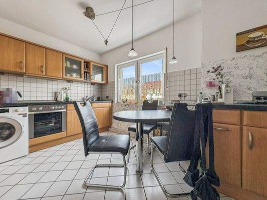 Küche mit Essbreich