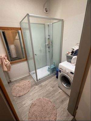 Wohnung EG: Dusche