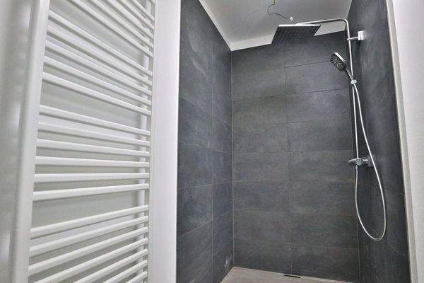 Rain shower, Badausstattung