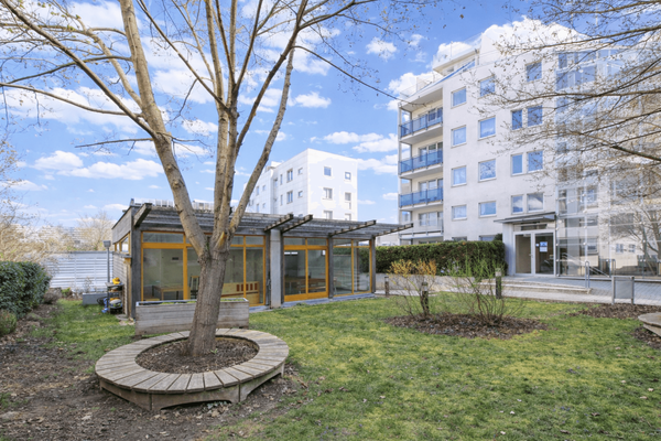 Haus mit Gemeinschaft-Raum