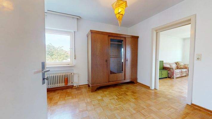Zimmer 3, Ankleide
