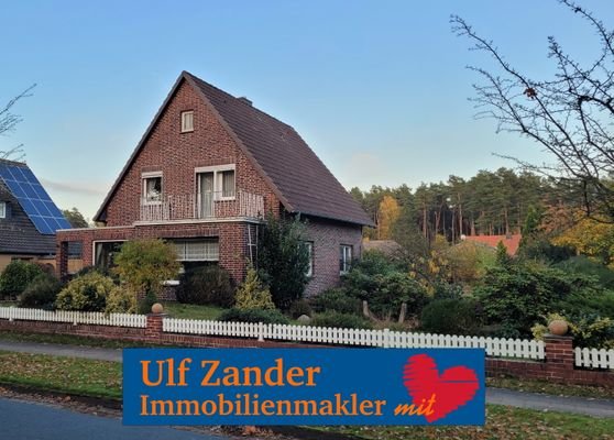 Ein Einfamilienhaus, zwei Grundstücke!