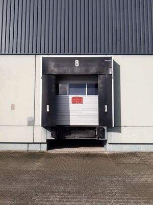 Tor / Überladebrücke