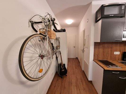Kompakte Wohnung mit Fahrrad