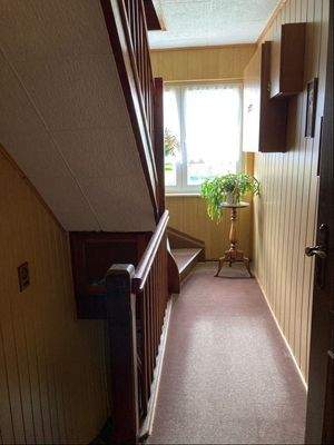 Etagenflur mit abgetrennten Wohnungszugang - Obergeschoss