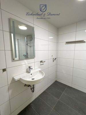 Bad mit Waschmaschinenanscluss