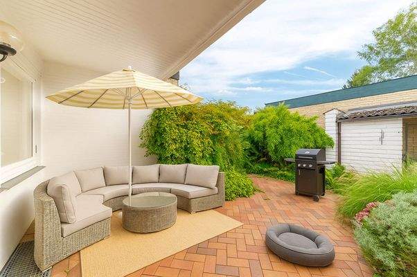 Terrasse virtuell möbliert