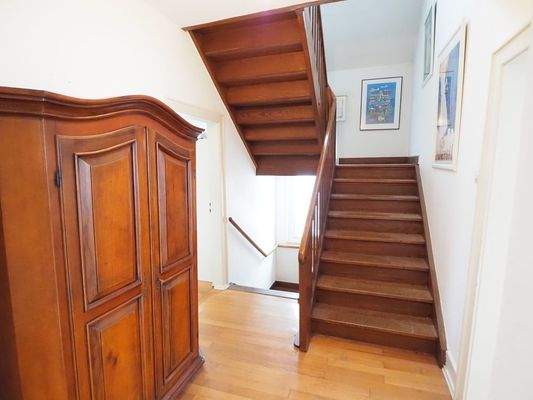 Treppenaufgang zum Dachgeschoss