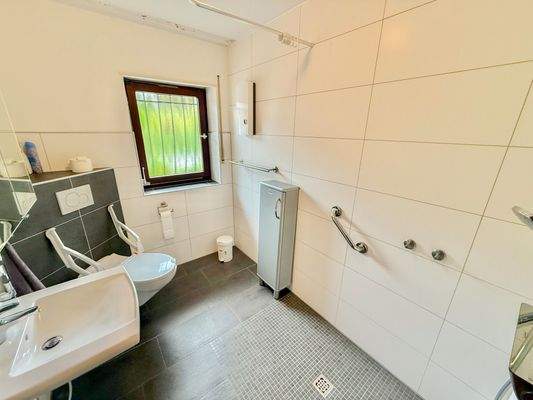 EG altersgerechtes Duschbad