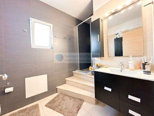 61ed0213841940bfb55635d90b65639b-original