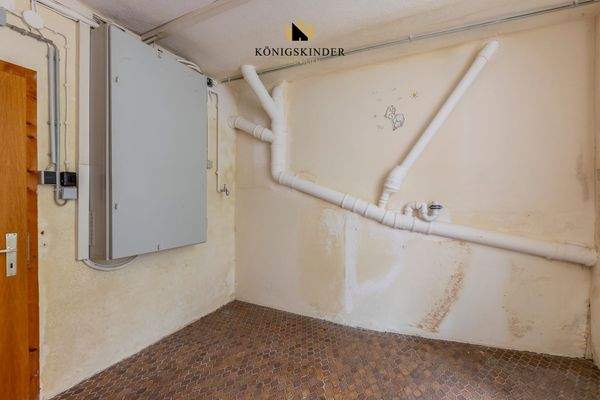 Abstellkammer/Keller -Praktisch durchdacht, Stauraum im Untergeschoss