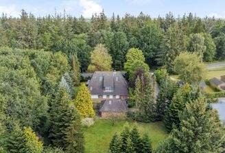 Haus und Grundstück