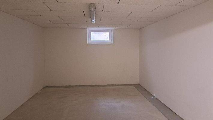 Kellerabteil mit ca. 20m2