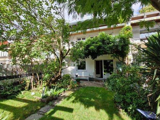 Blick zum Haus 2.jpg