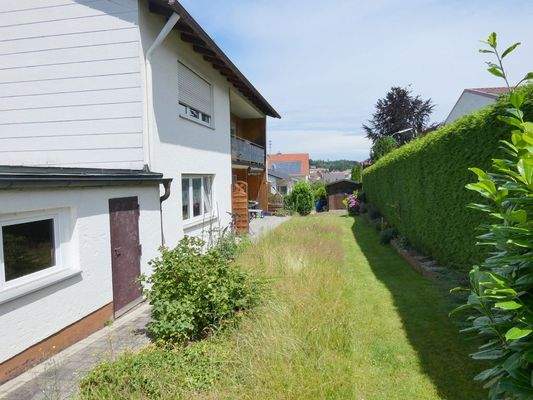 Südansicht mit Garten