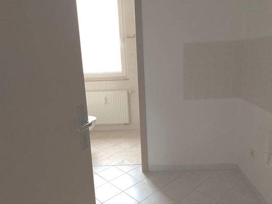 Raum Zugang Bad (AbstellflächeTrockner/Waschmaschine)