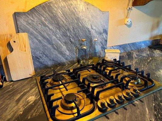 Handgefertigter Ofen 