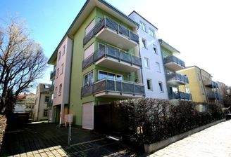 Haus Vorderseite Zufahrt