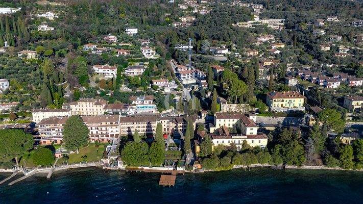 Drohnenansicht_Gardone Riviera