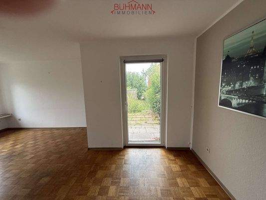 Wohnzimmer mit Terassentür