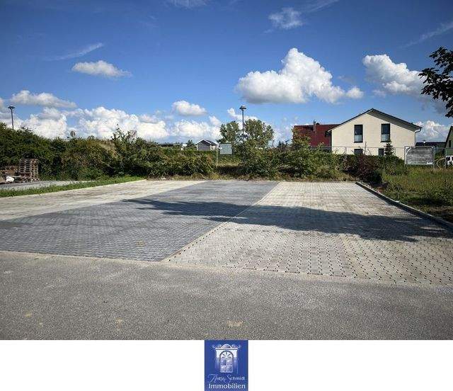 Modern ausgestattete Neubauwohnung, Balkon, EBK, Fußbodenheizung! Erstbezug! - Photo 3