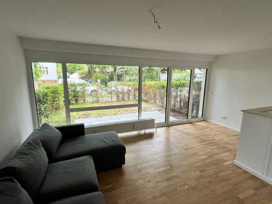 EG_Wohnzimmer_Ausblick_zur_Str