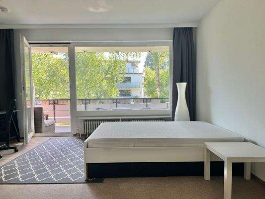 Wohn- und Schlafzimmer