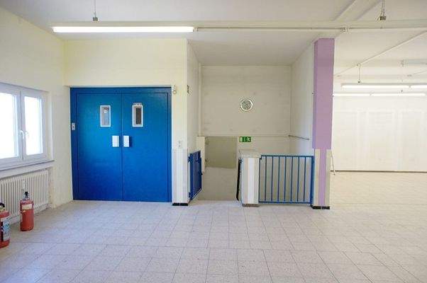 Aufzug / Treppenabgang