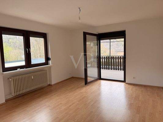 Zimmer 1 mit Zugang zu Balkon