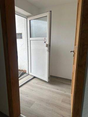 Flur + Haustür 