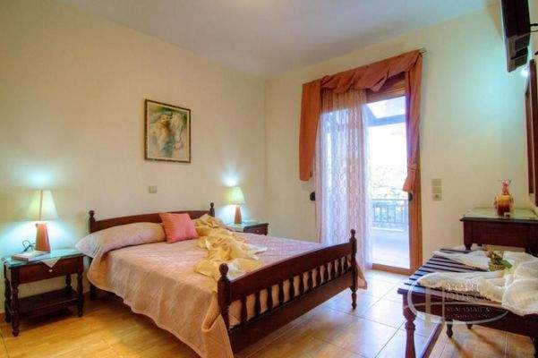 Kreta, Triopetra: Komplex aus zwei Villen in wunderbarer Lage zu verkaufen