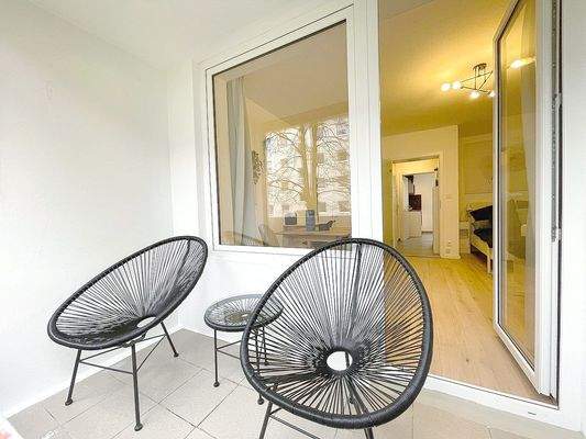 Gemütlicher Süd-Balkon