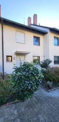 Hauseingang / Hausansicht