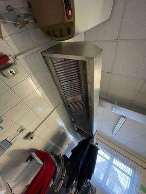 Dunstabzugshaube der ehemaligen Großküche