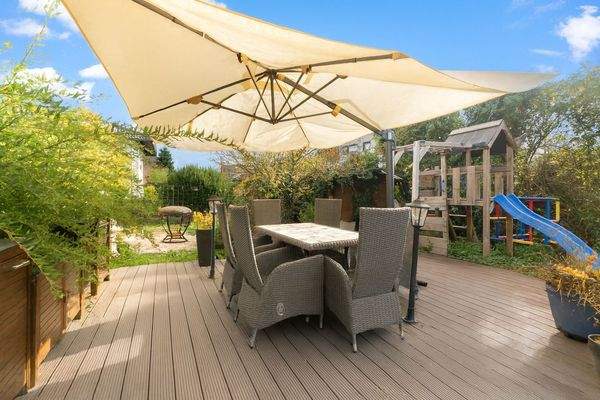 Terasse + Gartenbereich