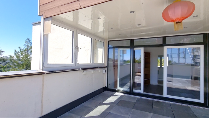 Freisitz mit Wind- und Wetterschutz