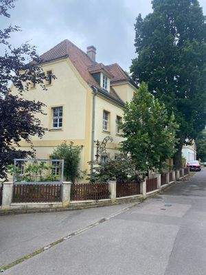 Seitliche Hinteransicht