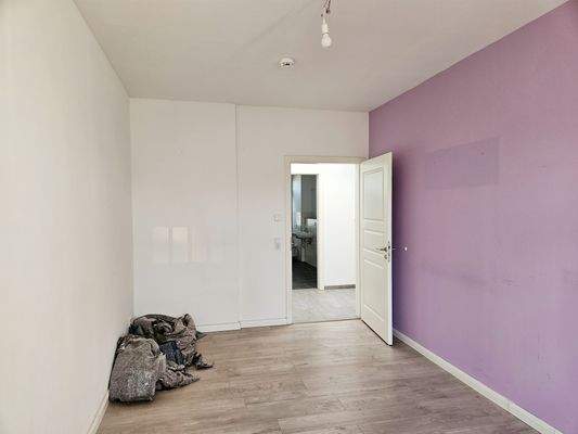 Schlafzimmer, Blick Flur.jpg