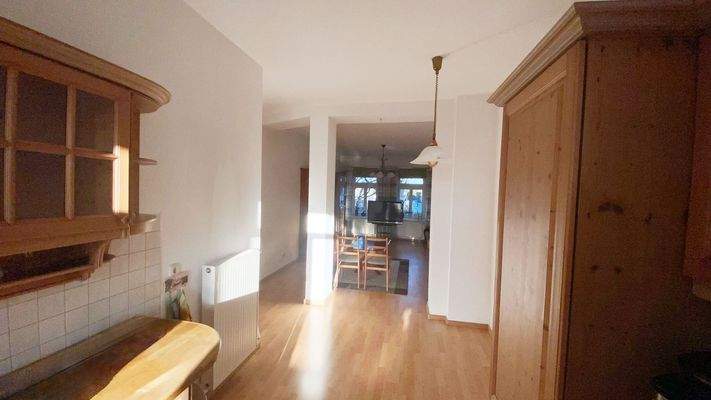 von der Küche zum Wohnzimmer