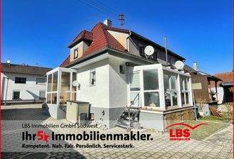 Ansicht mit Wintergarten