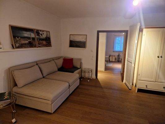 Schlafzimmer oder Ankleidezimmer im 1. OG