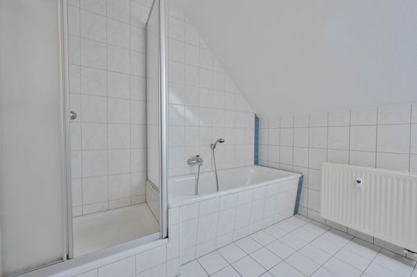 Badezimmer 1-2