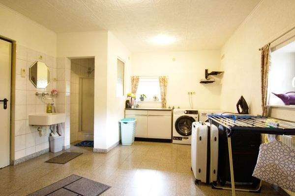 Hauswirtschaftsraum Keller.jpg