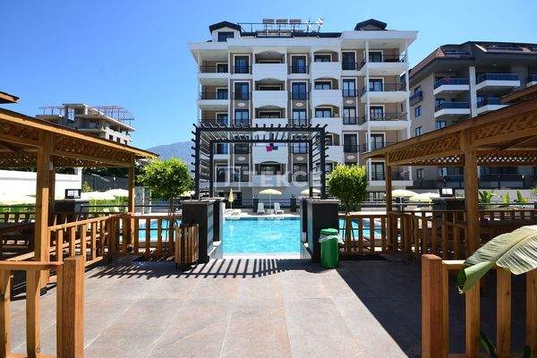Real Estate Close to the Sea within a Complex in Kargıcak Alanya