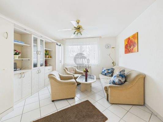 Einliegerwohnung / Büro